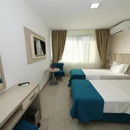 Hotel Delfin 3*